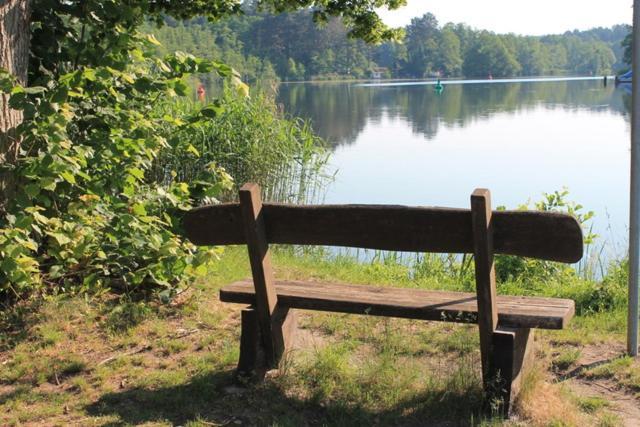 Ferienappartement am See III Schorfheide Buitenkant foto